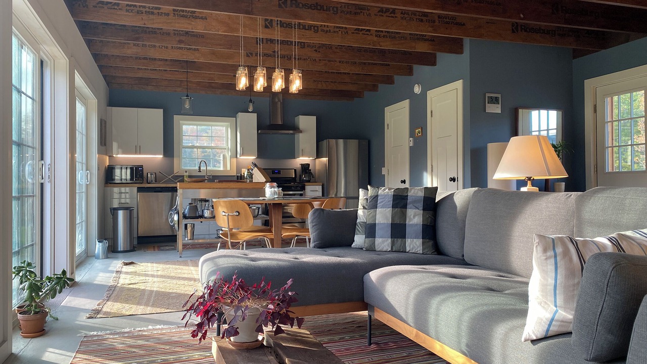 Photo of Livingroom in Gallupville