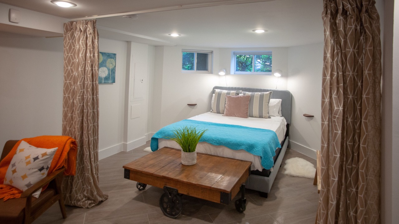 Photo of Bedroom in Columbia Heights