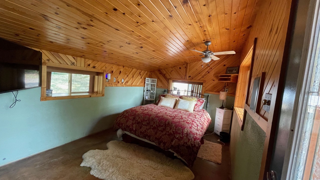 Photo of Bedroom in Hager City