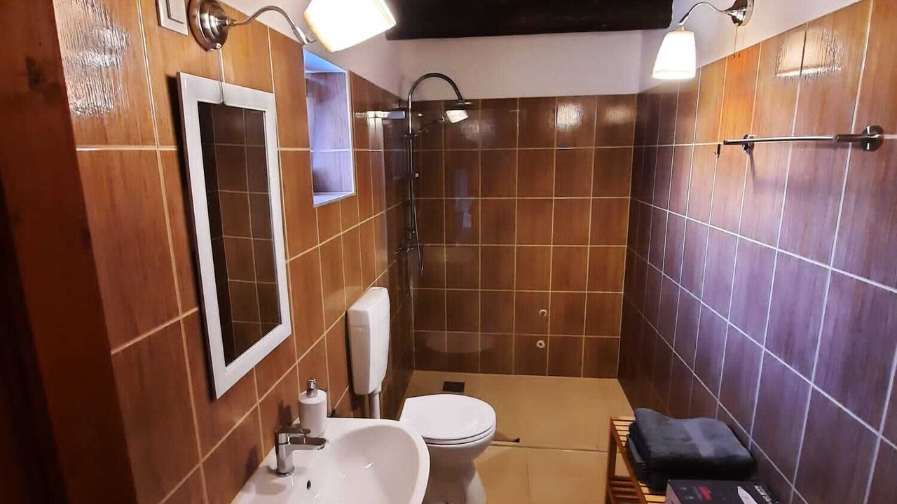 Photo of Bathroom in Katun