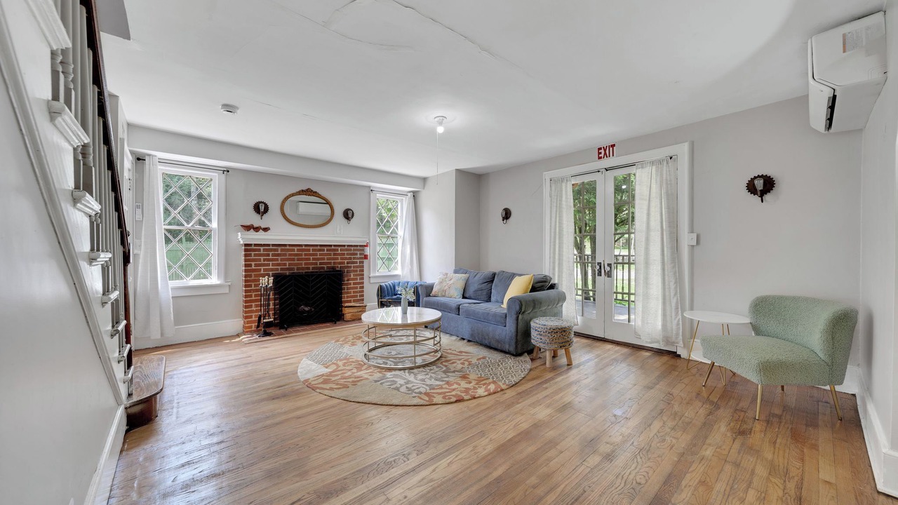 Photo of Livingroom in Liberty