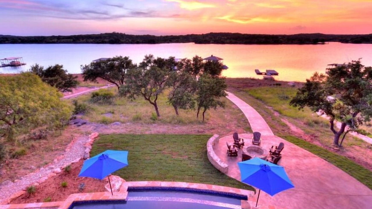 Photo of Outdoor in Highland Lake Estates
