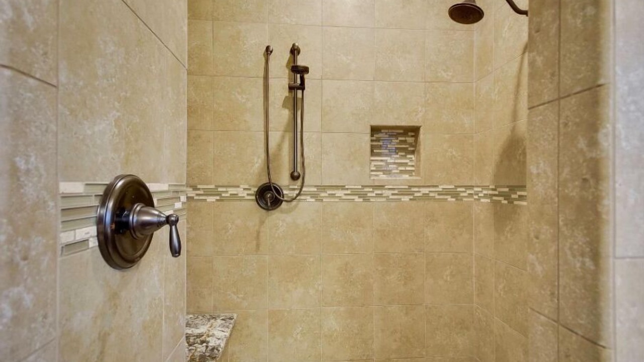 Photo of Bathroom in Highland Lake Estates
