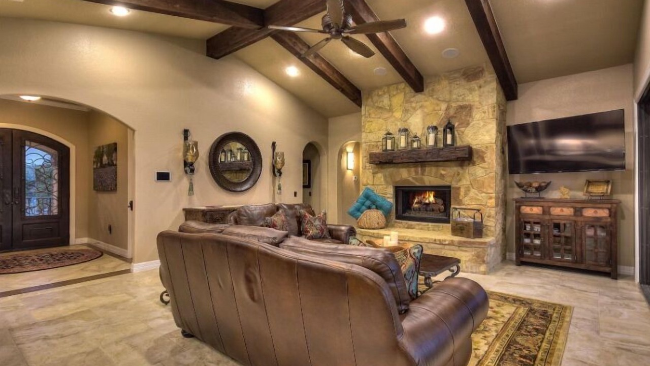 Photo of Livingroom in Highland Lake Estates