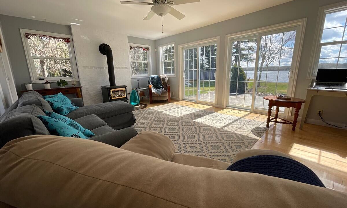 Photo of Livingroom in Bay of Fundy & Annapolis Valley