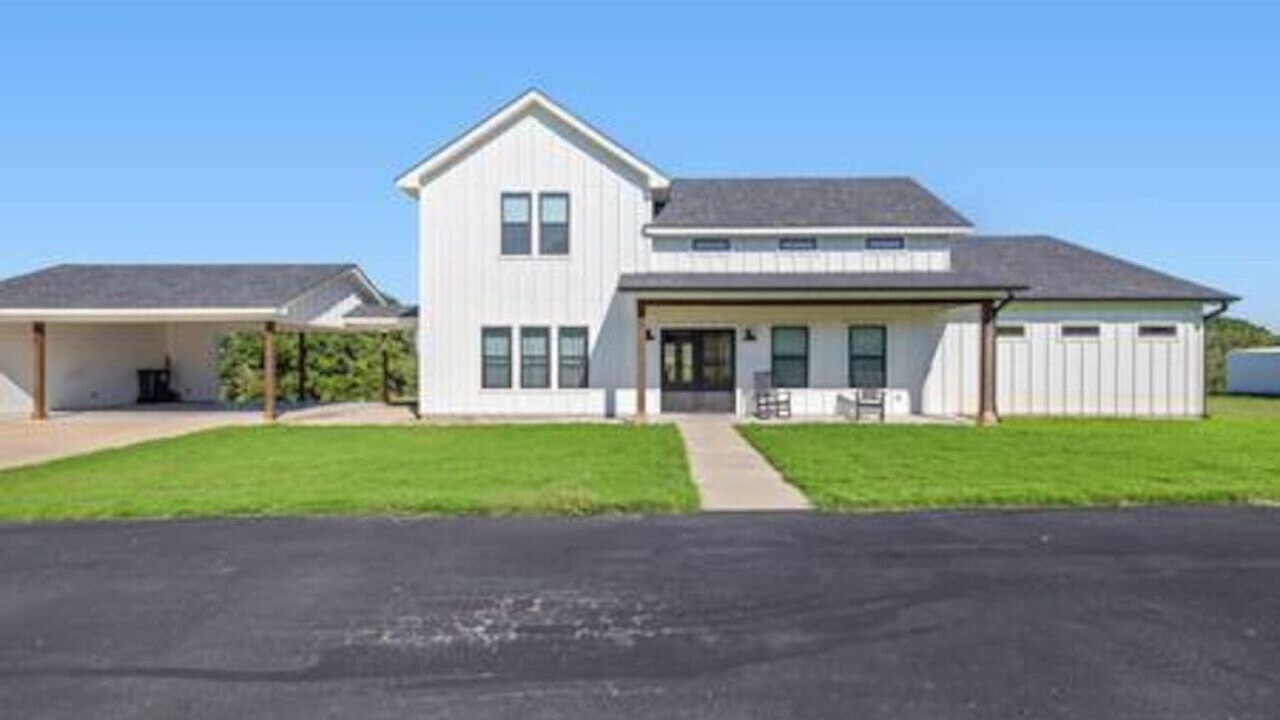 Photo of Outdoor in La Grange
