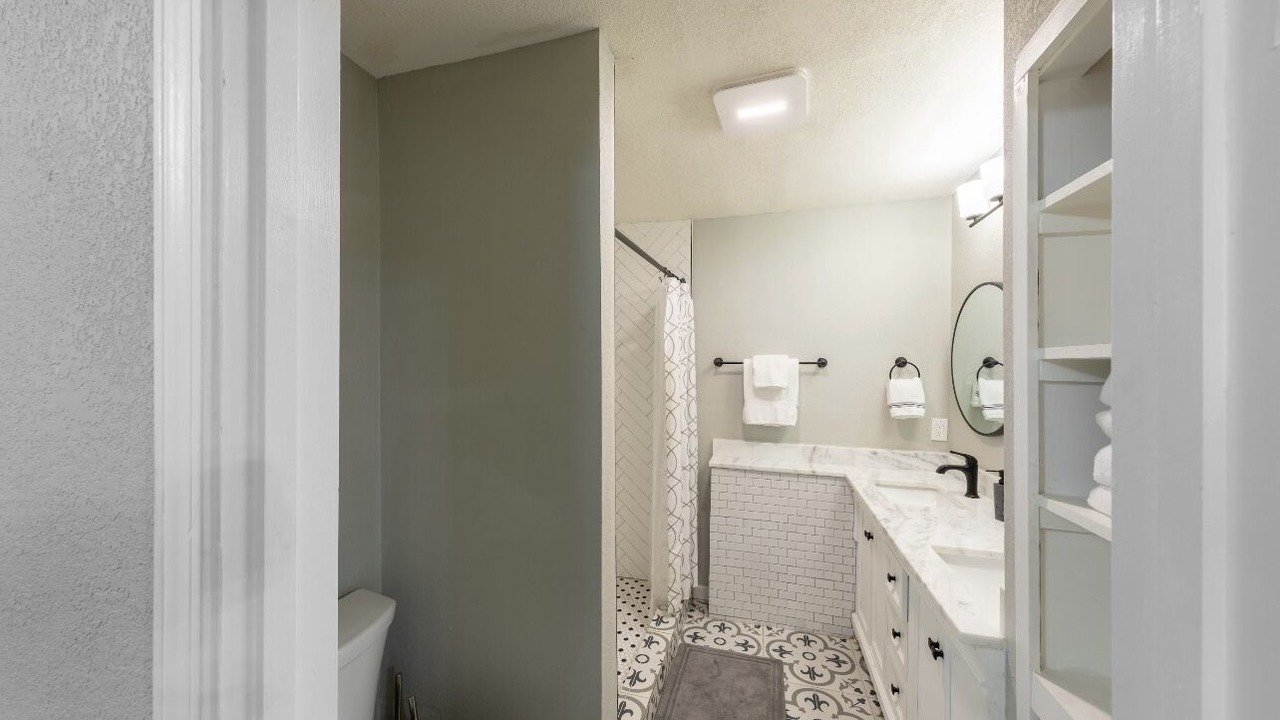 Photo of Bathroom in Shearer Hills - Ridgeview