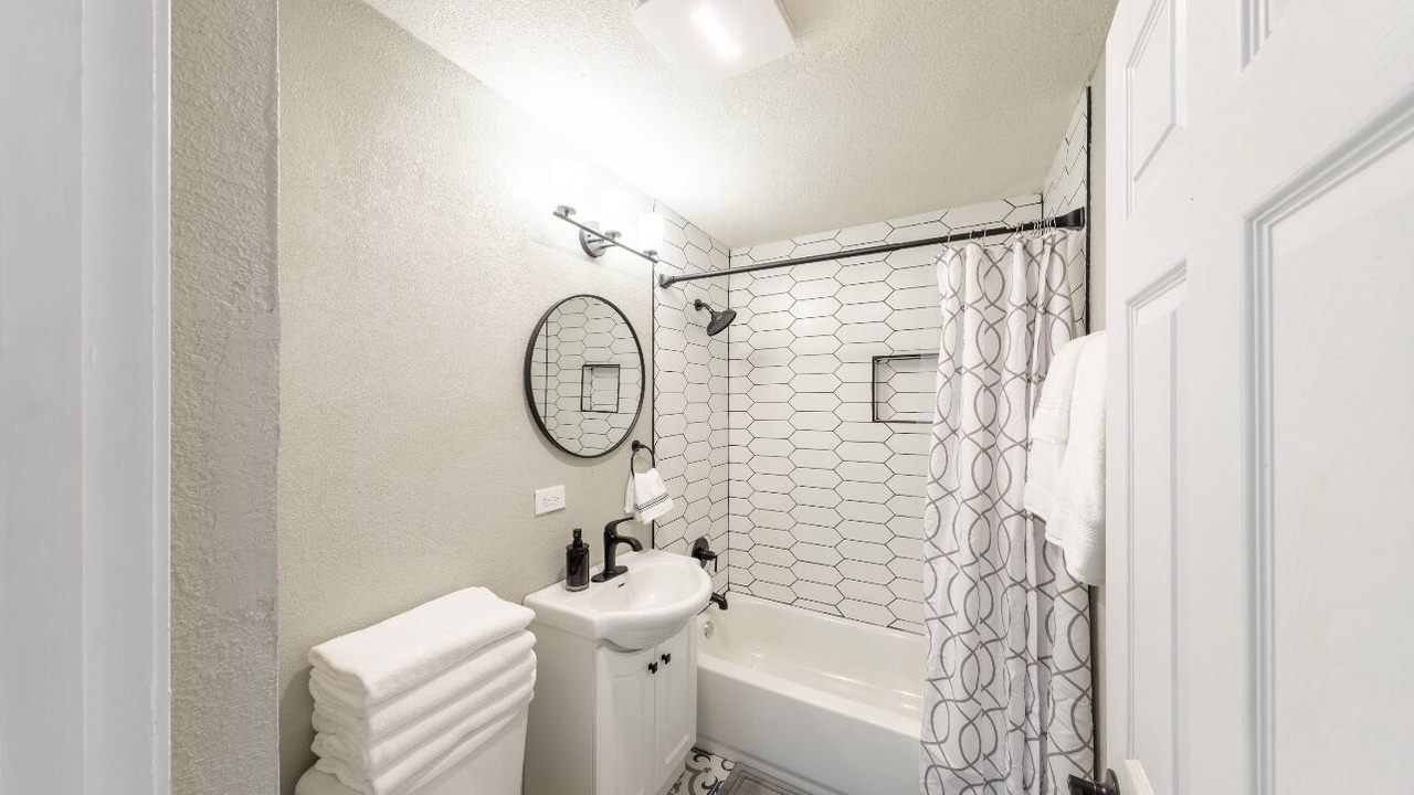 Photo of Bathroom in Shearer Hills - Ridgeview