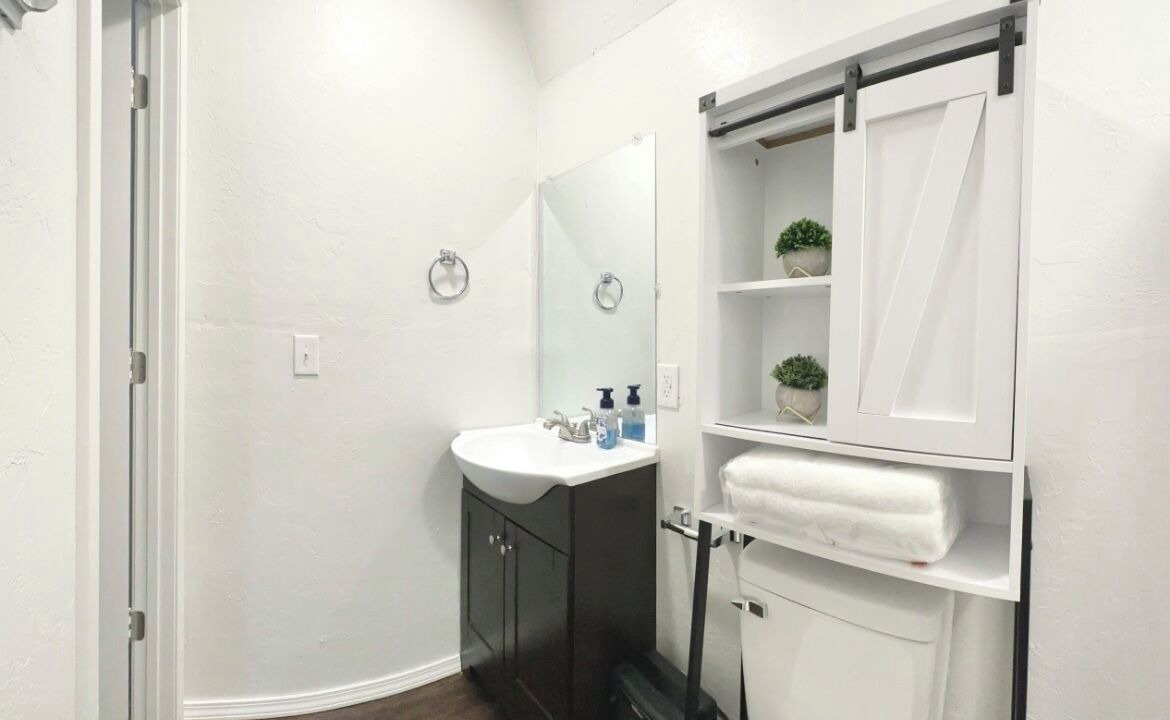 Photo of Bathroom in Central Oklahoma City