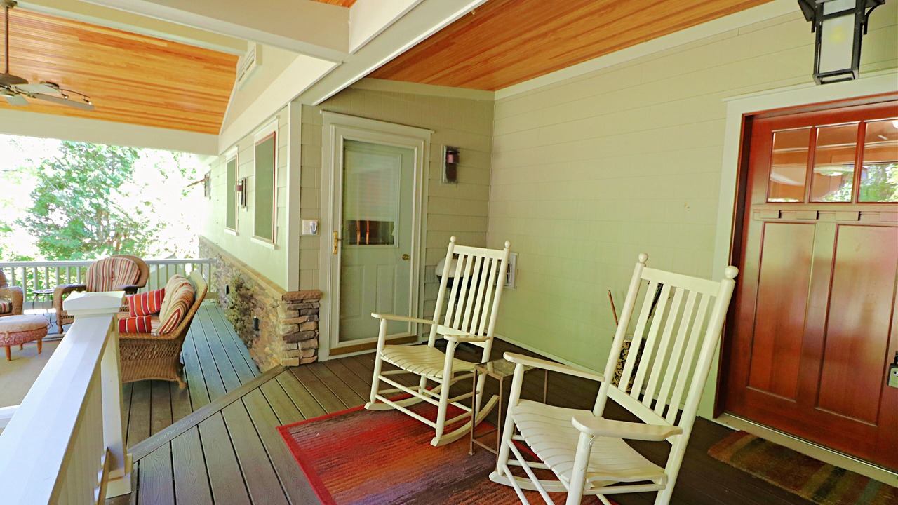 Photo of Patio Balcony in Chautauqua