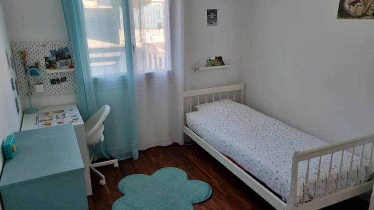 Photo of Bedroom in Conflans-Sainte-Honorine