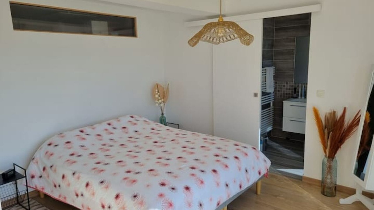 Photo of Bedroom in Conflans-Sainte-Honorine