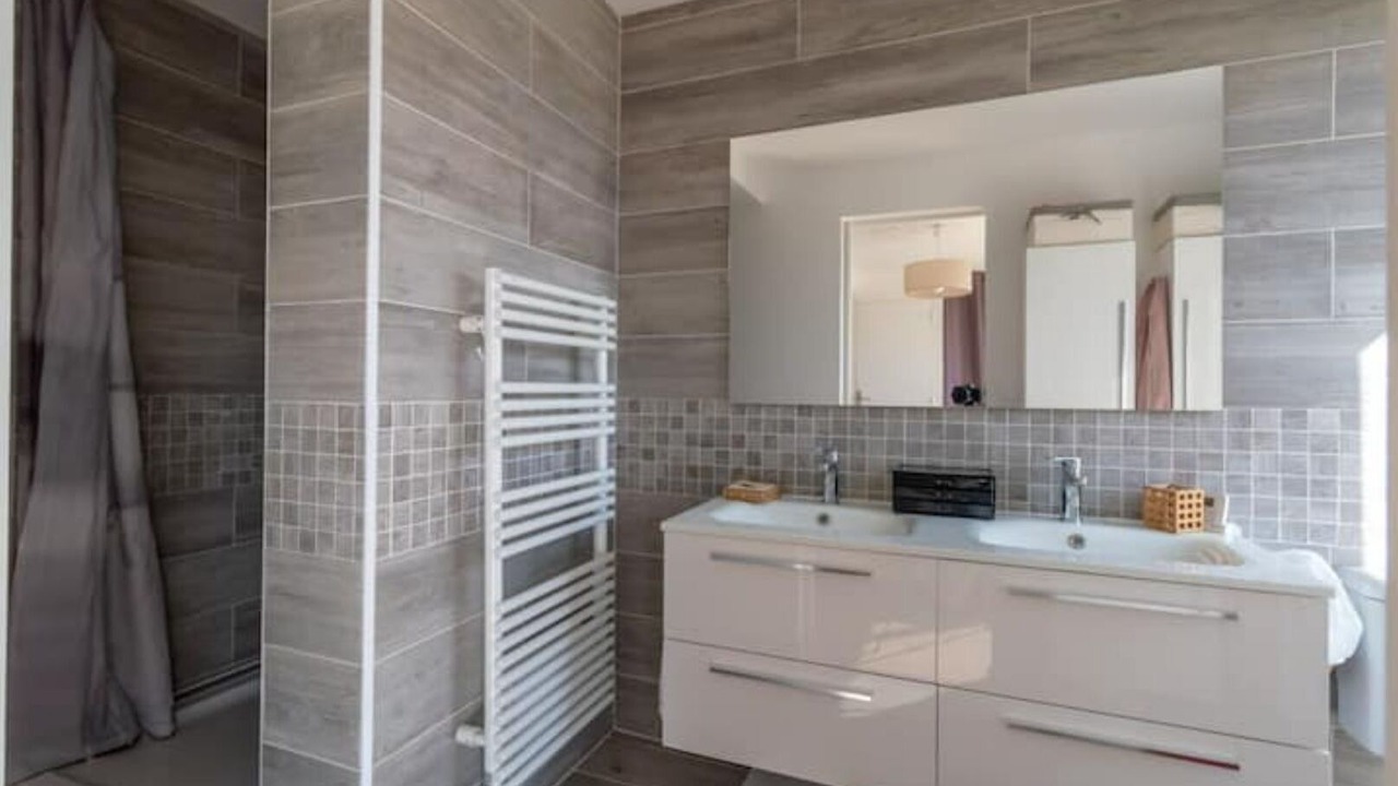 Photo of Bathroom in Conflans-Sainte-Honorine