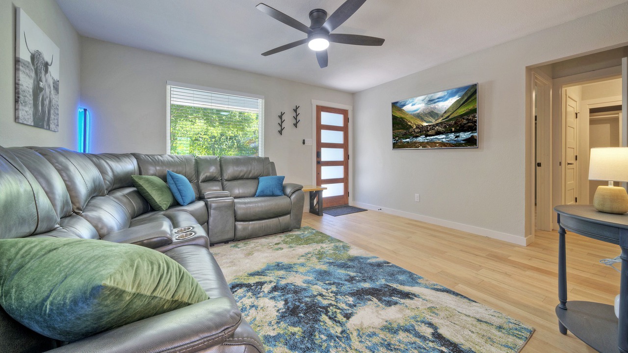 Photo of Bedroom in Garfield