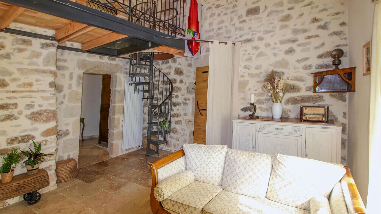 Photo of Bedroom in Banne