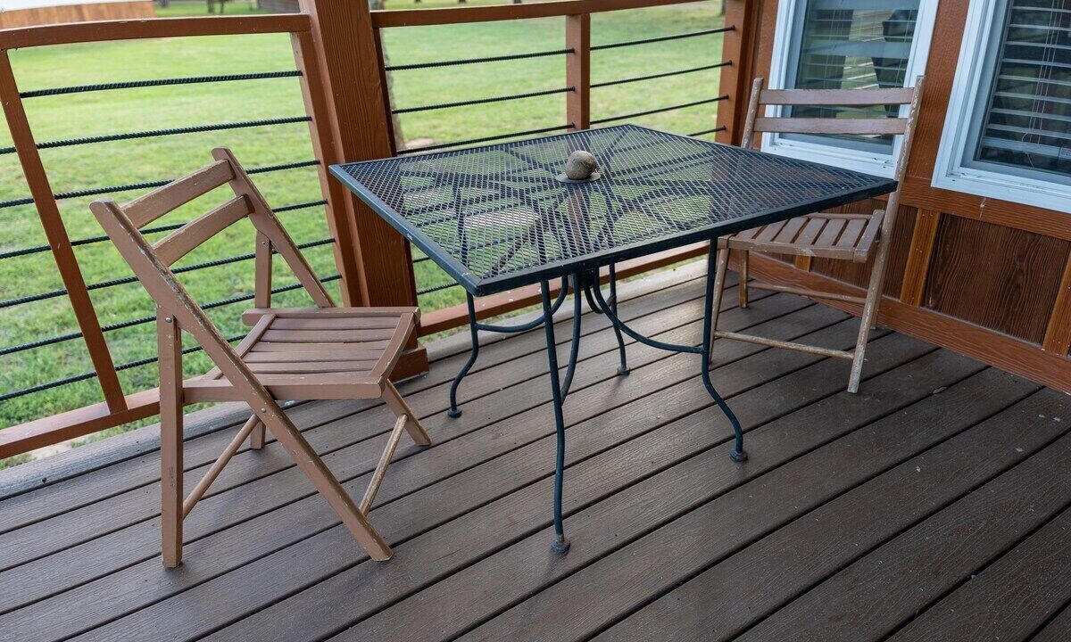 Photo of Outdoor in Satin