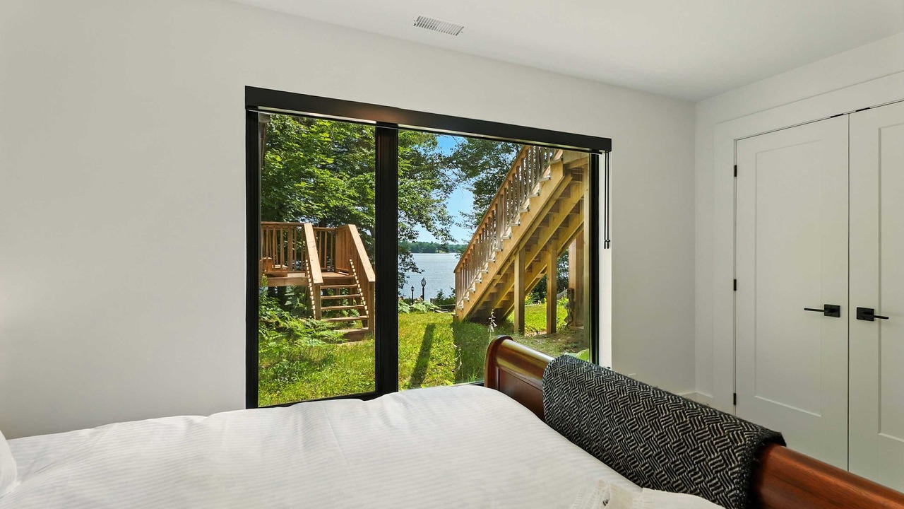 Photo of Bedroom in Baysville
