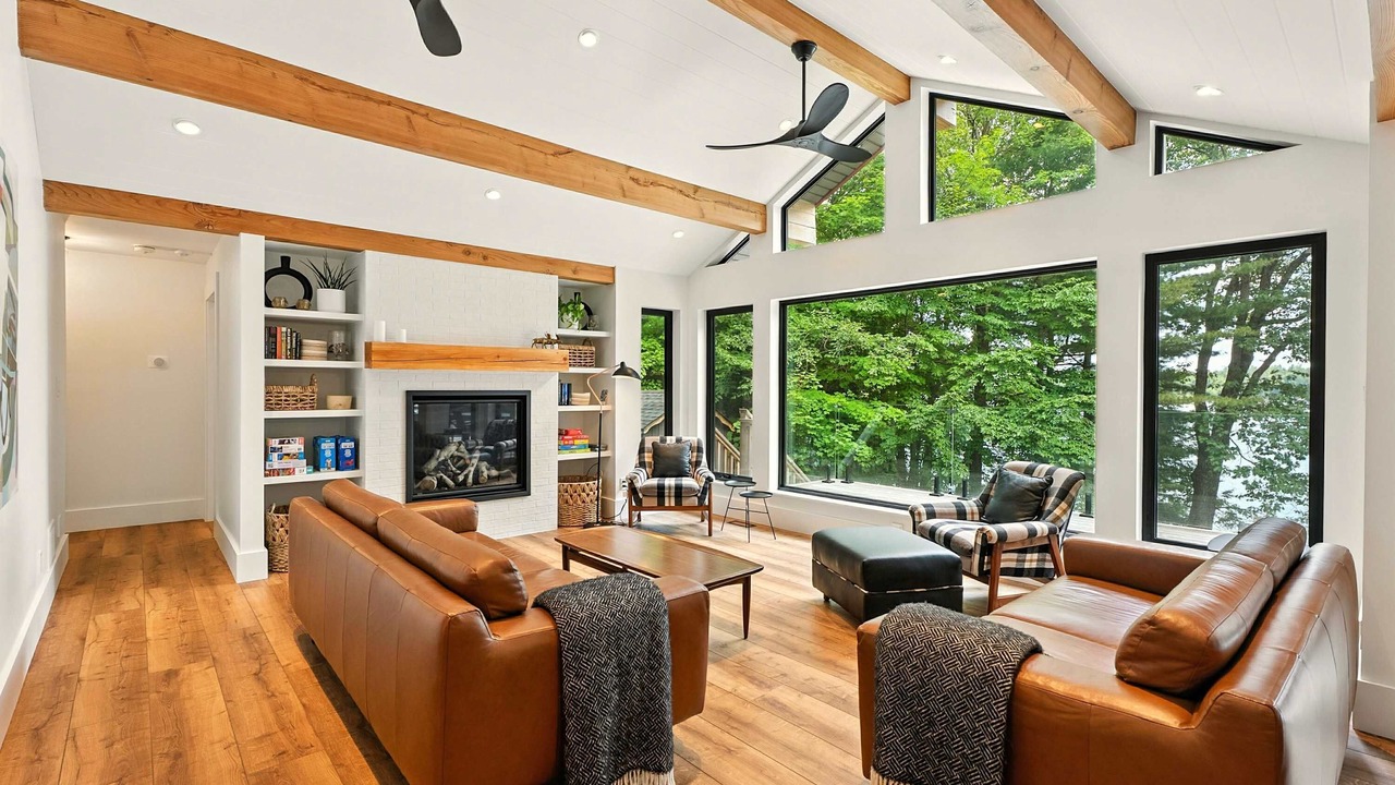 Photo of Livingroom in Baysville