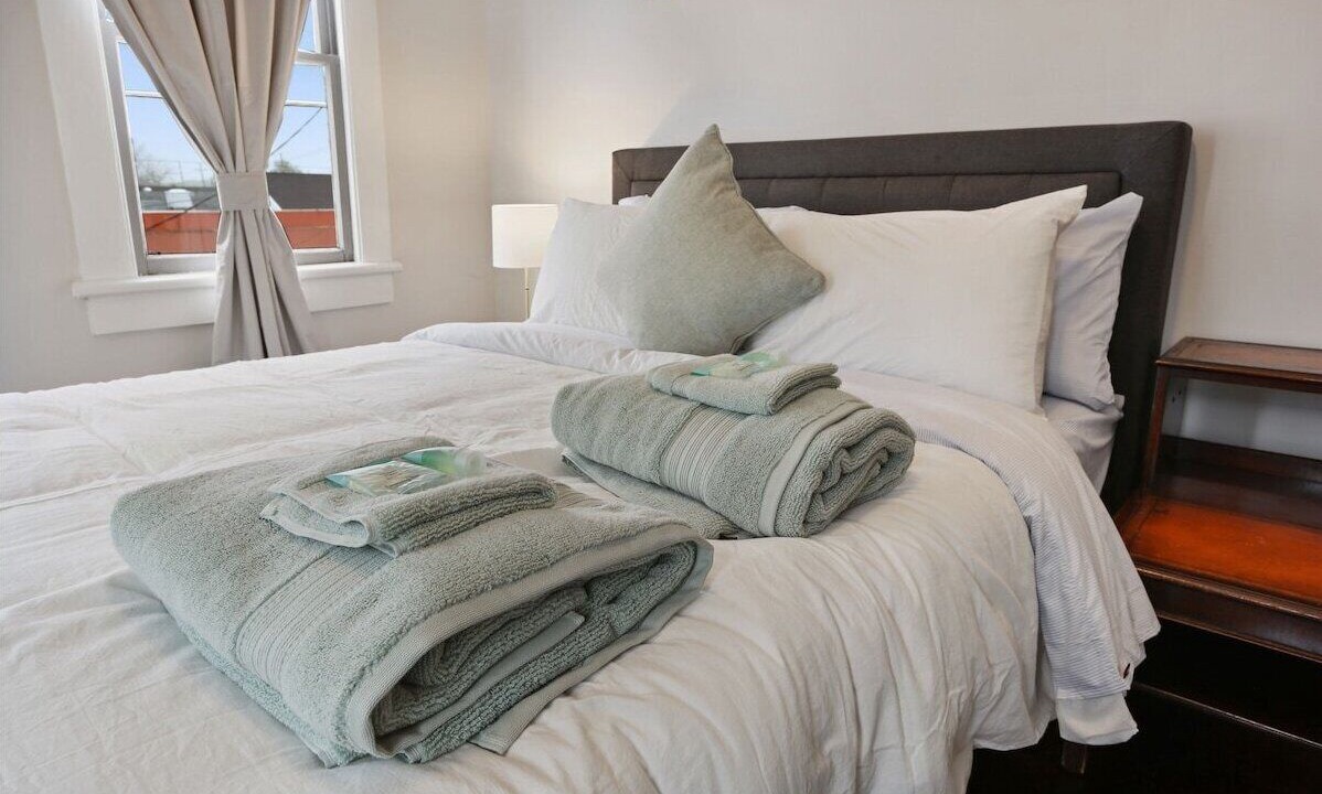 Photo of Bedroom in Freret