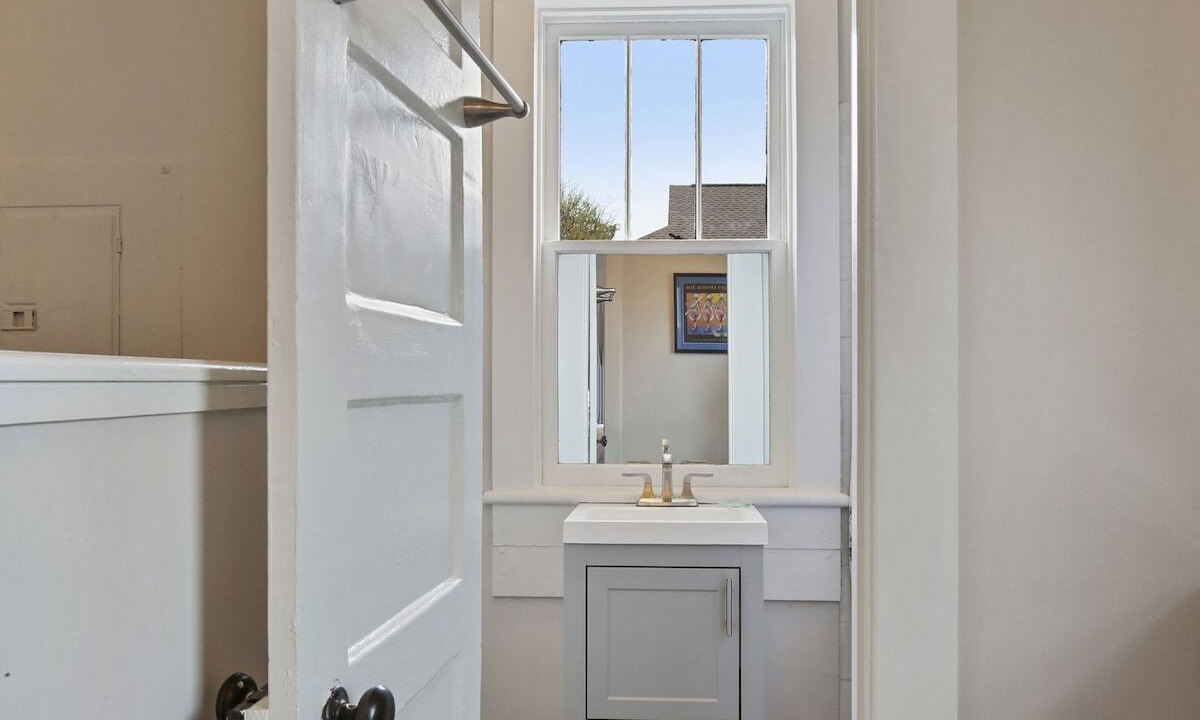 Photo of Bathroom in Freret