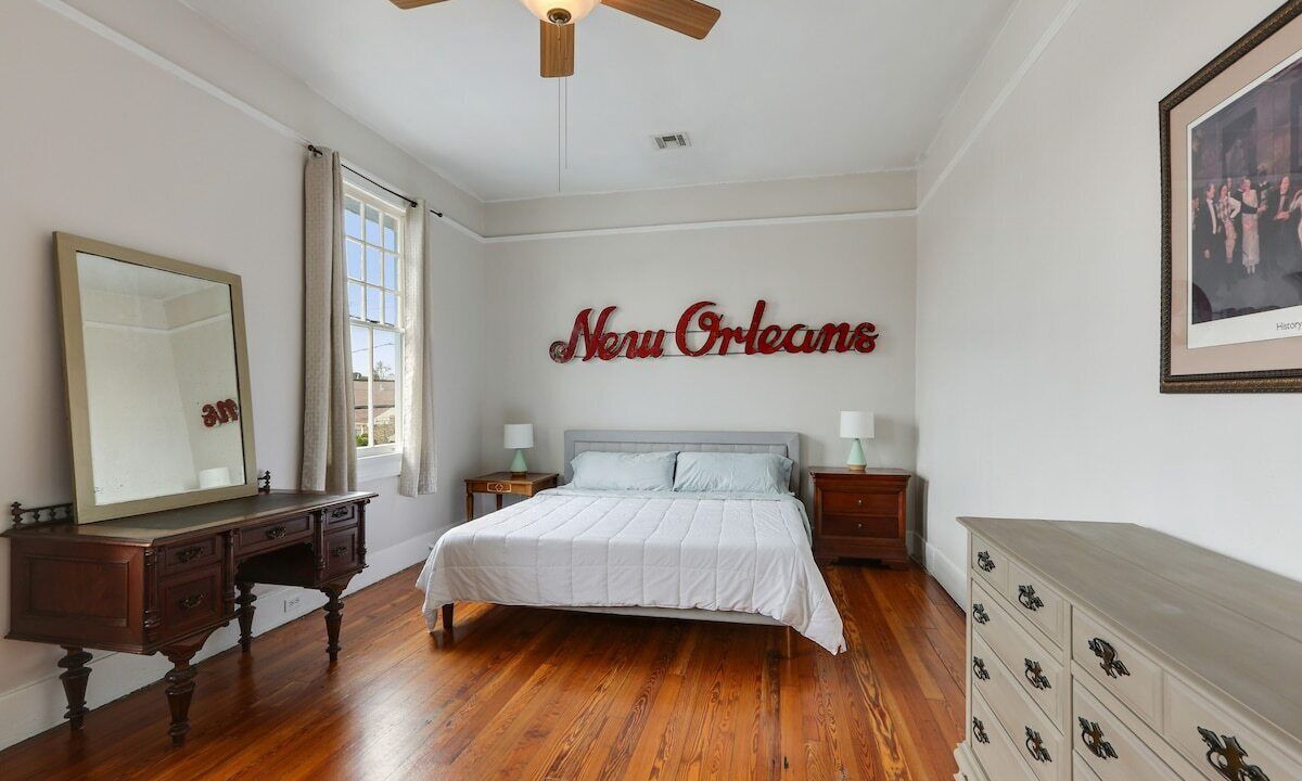 Photo of Bedroom in Freret