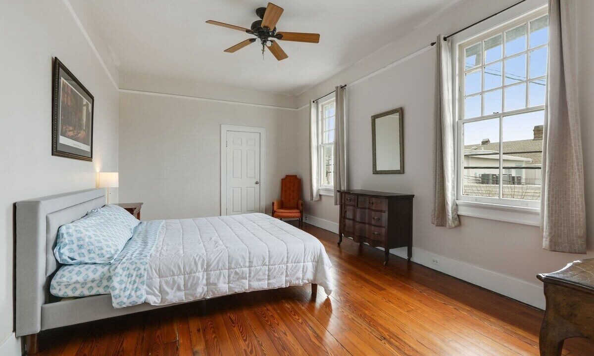 Photo of Bedroom in Freret