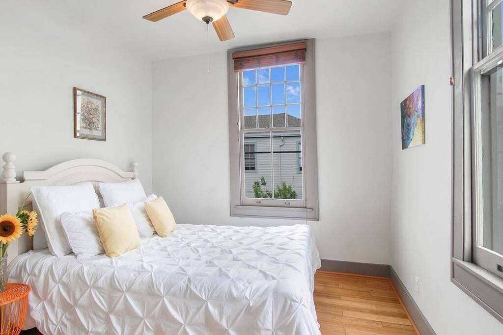 Photo of Bedroom in Freret