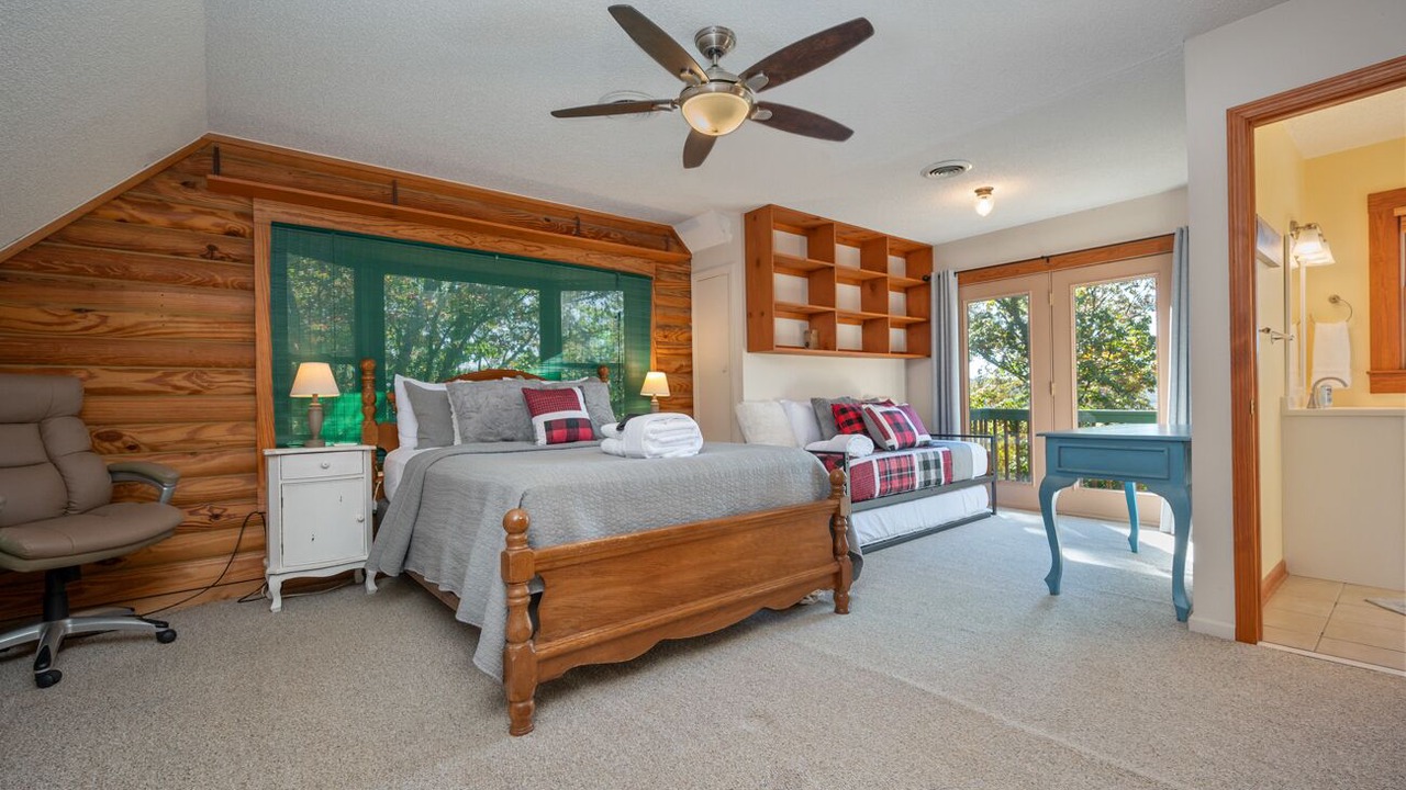 Photo of Bedroom in Lynn