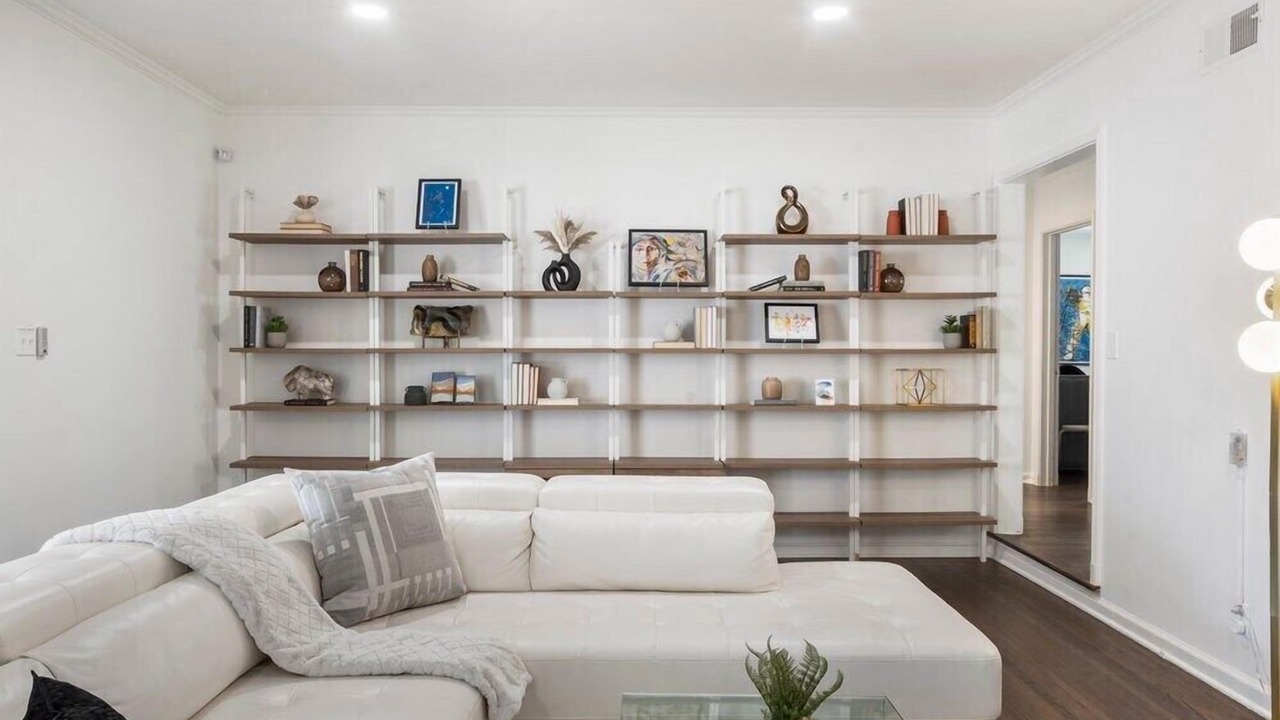 Photo of Livingroom in Maple Ridge
