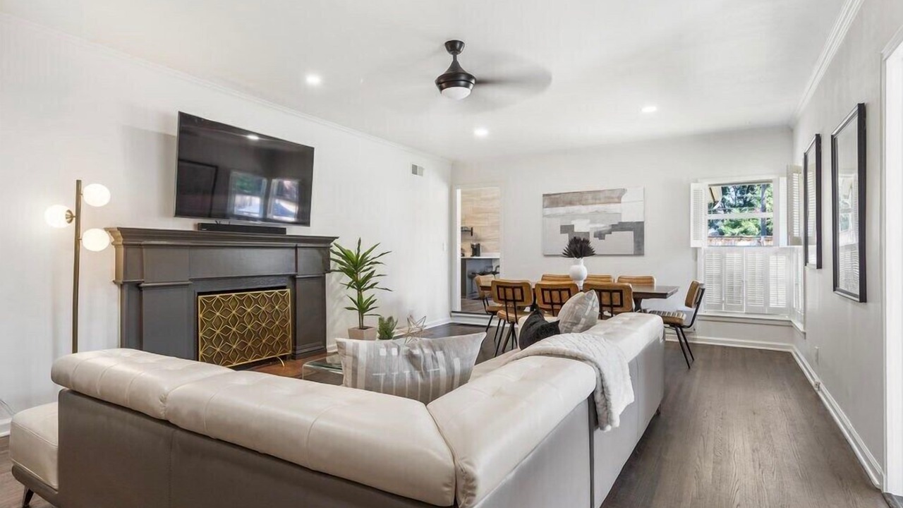 Photo of Livingroom in Maple Ridge