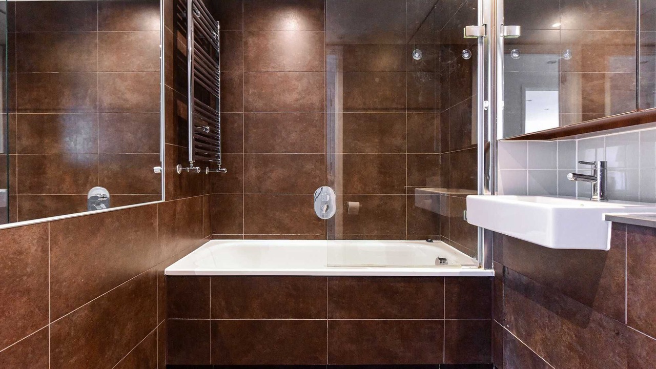 Photo of Bathroom in Elephant and Castle