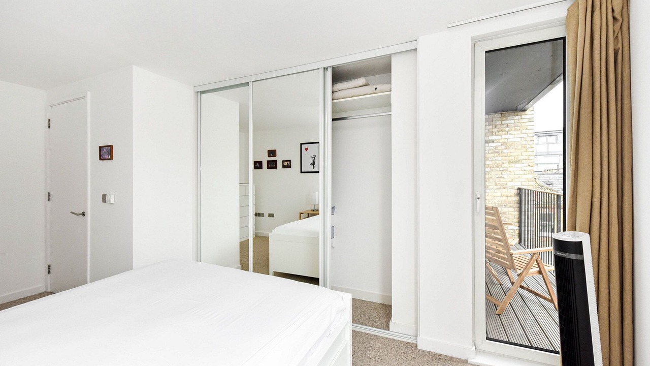 Photo of Bedroom in Elephant and Castle