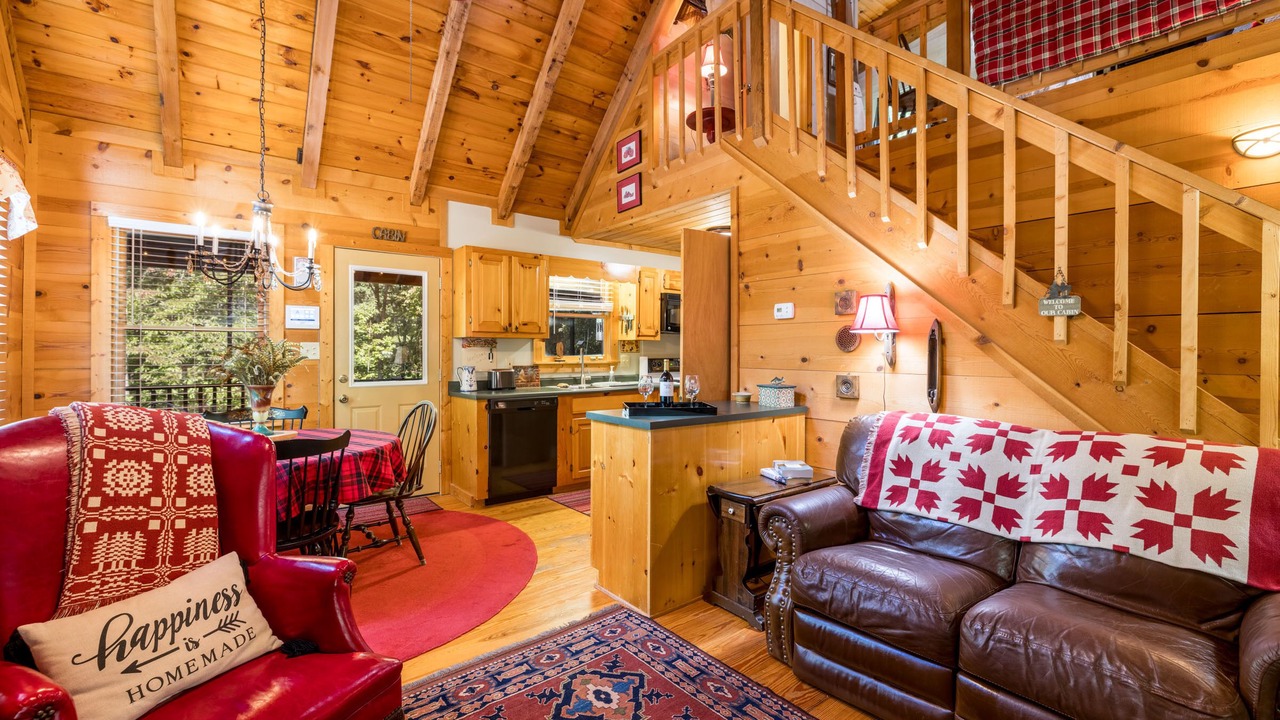 Photo of Livingroom in Clarkesville