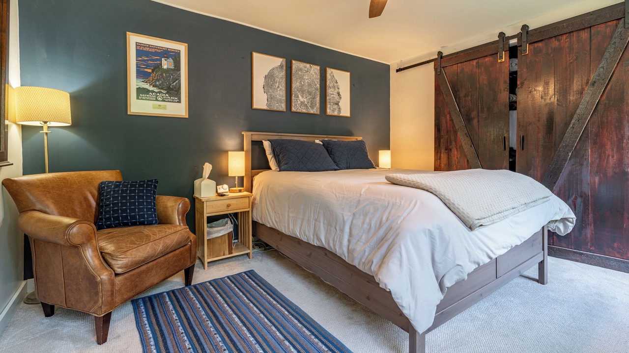 Photo of Bedroom in Hallowell