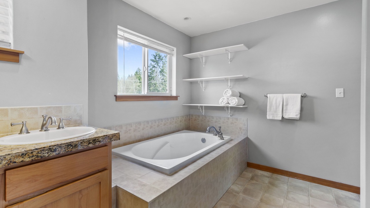Photo of Bathroom in Lake Stevens