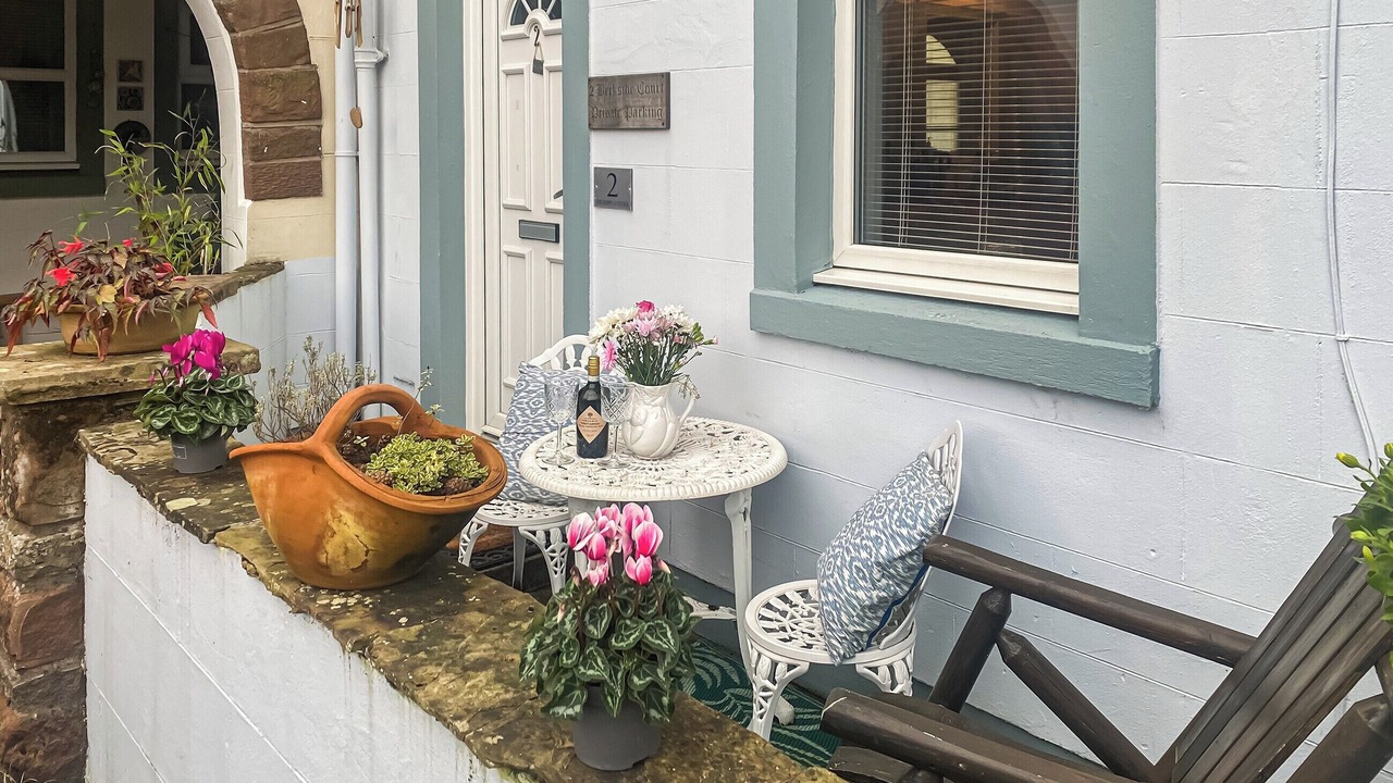 Photo of Outdoor in Wing