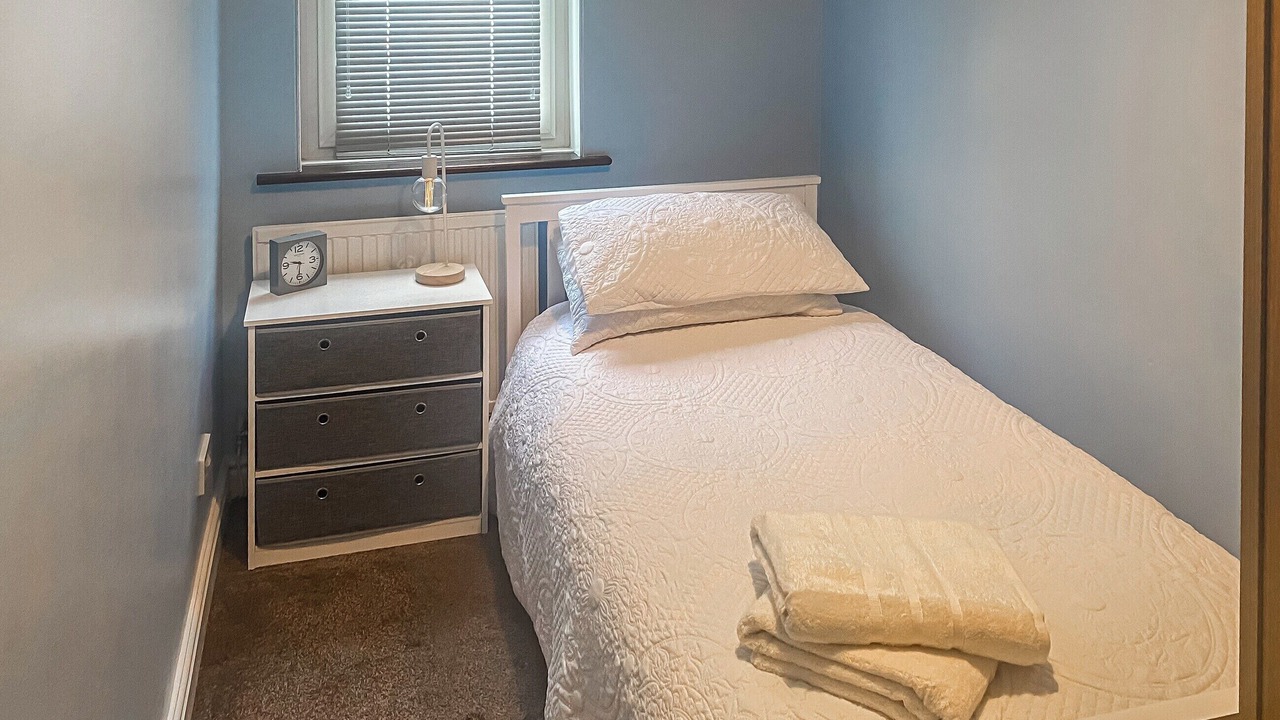 Photo of Others in Wing