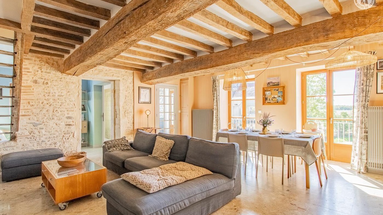 Photo of Livingroom in Chapaize