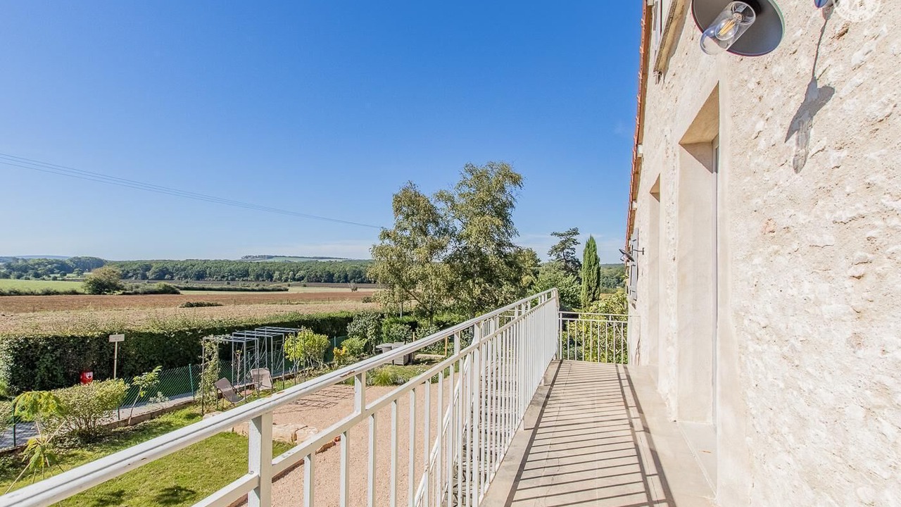 Photo of Outdoor in Chapaize