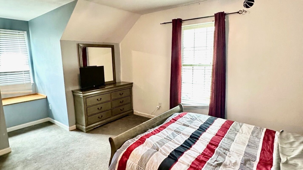 Photo of Bedroom in Hudson