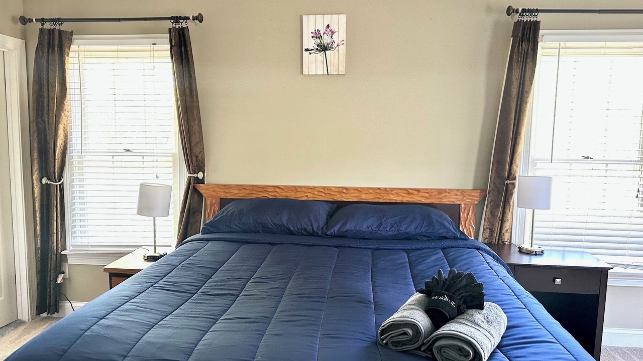 Photo of Bedroom in Hudson