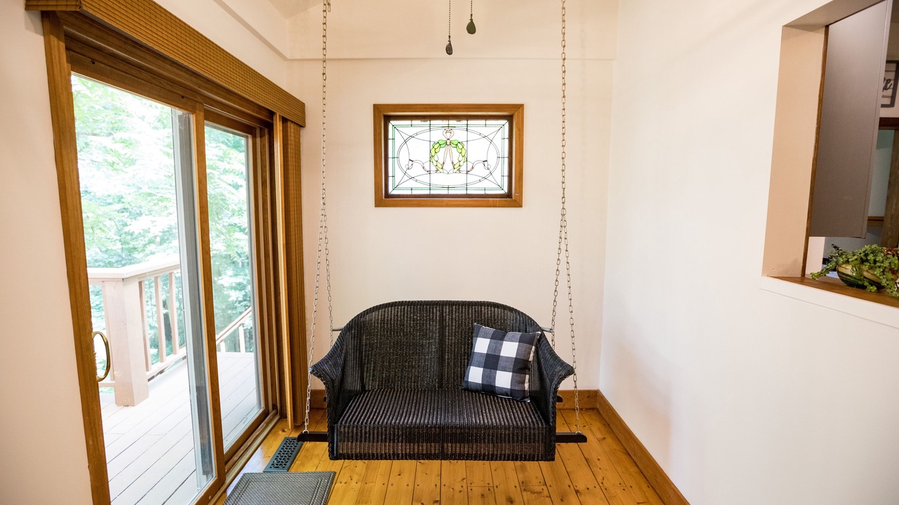Photo of Livingroom in Halfway