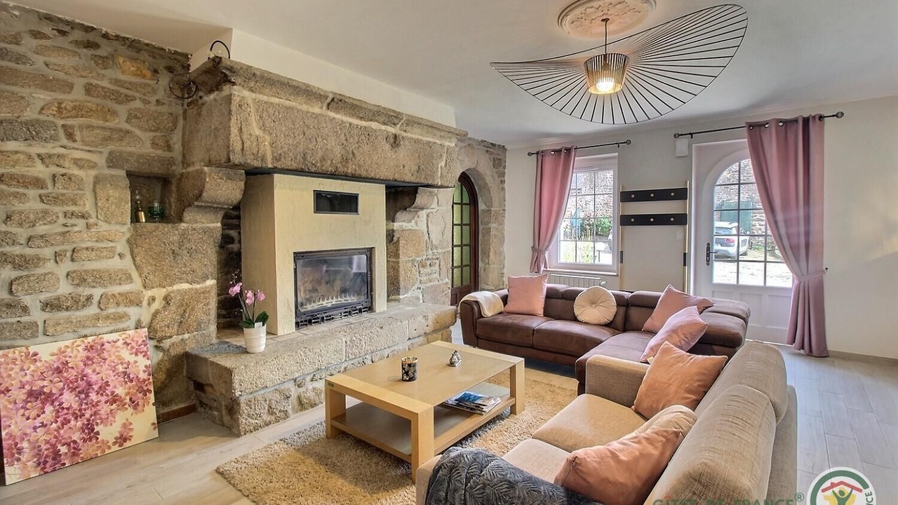 Photo of Livingroom in Plenee-Jugon