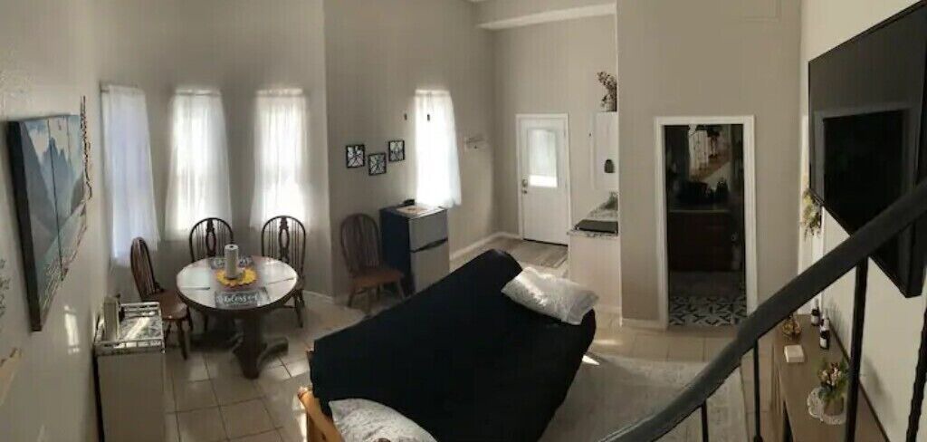 Photo of Livingroom in Cotton Gin