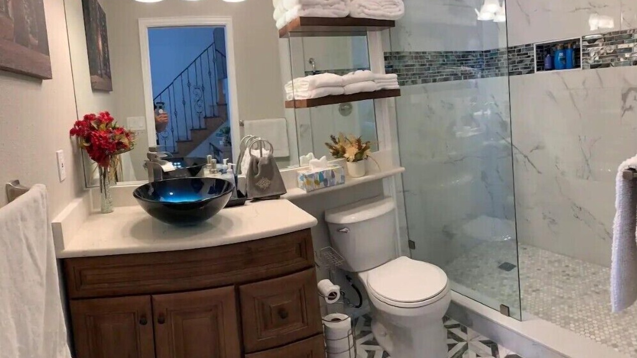 Photo of Bathroom in Cotton Gin