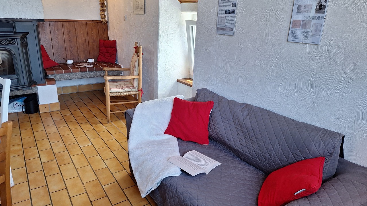 Photo of Livingroom in Saint-Georges-de-Levejac