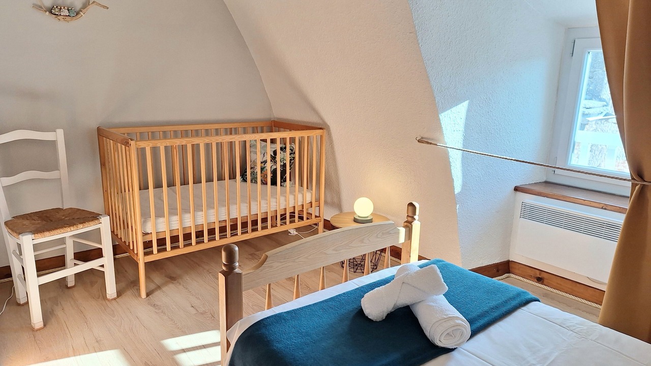 Photo of Bedroom in Saint-Georges-de-Levejac