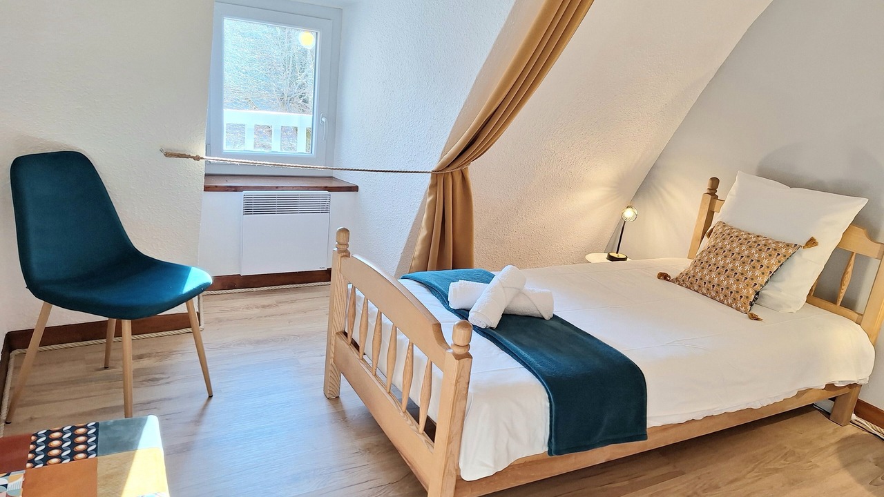 Photo of Bedroom in Saint-Georges-de-Levejac