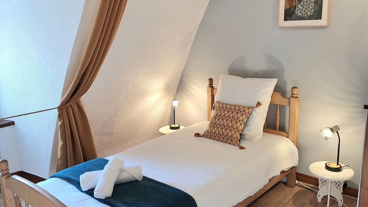 Photo of Bedroom in Saint-Georges-de-Levejac