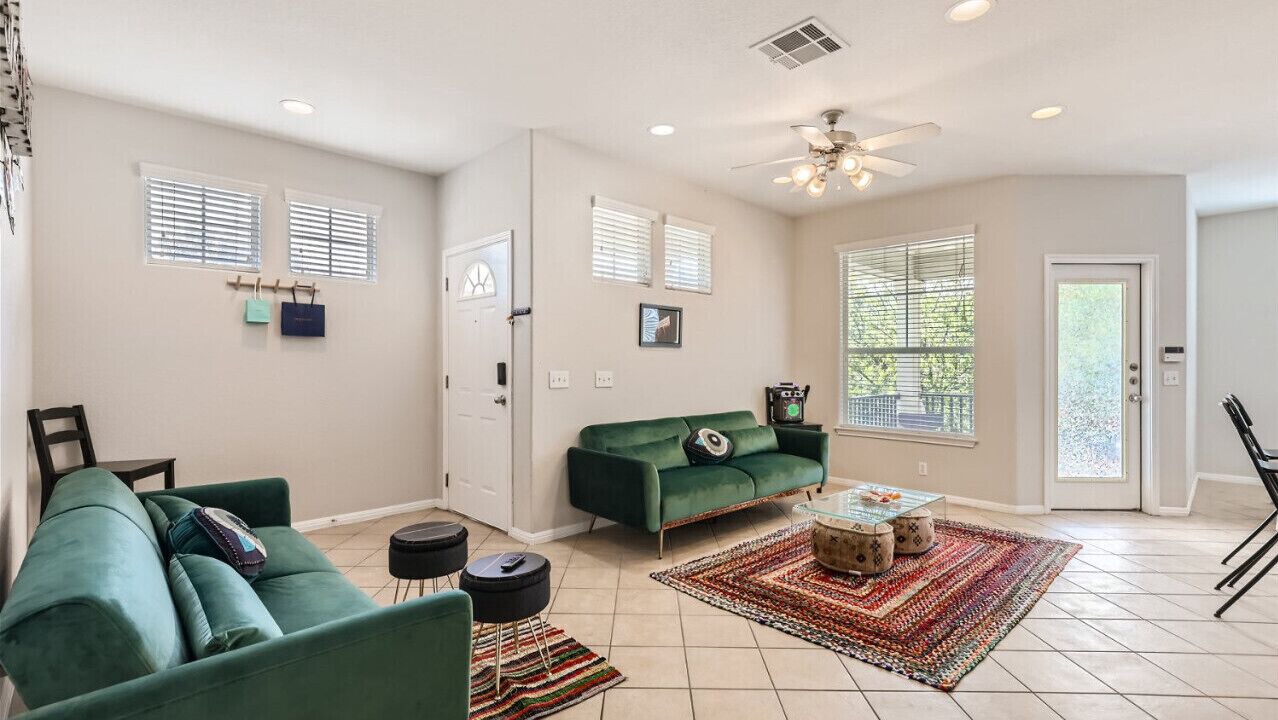 Photo of Livingroom in North Loop